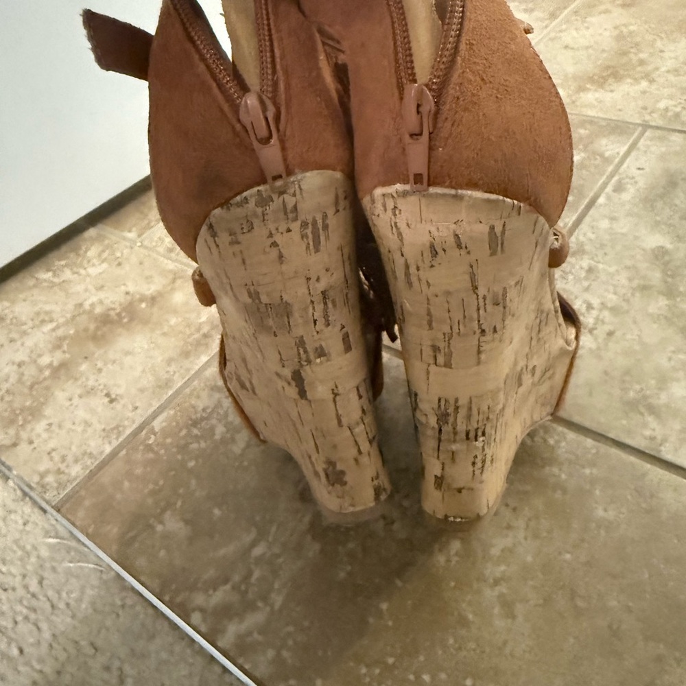 Size 8.5